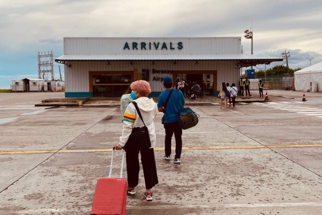 Arrivee des voyageurs au terminal du Caire