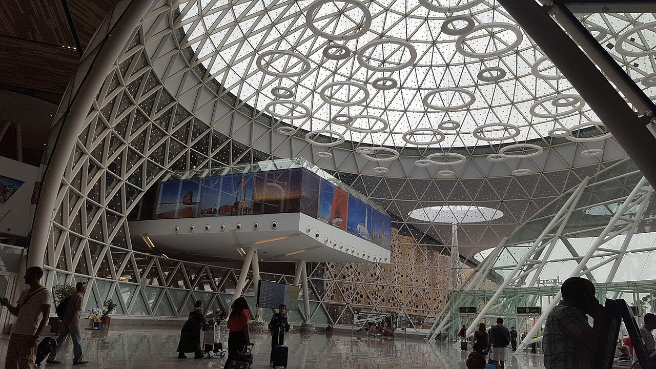 Hall des departs d un aeroport
