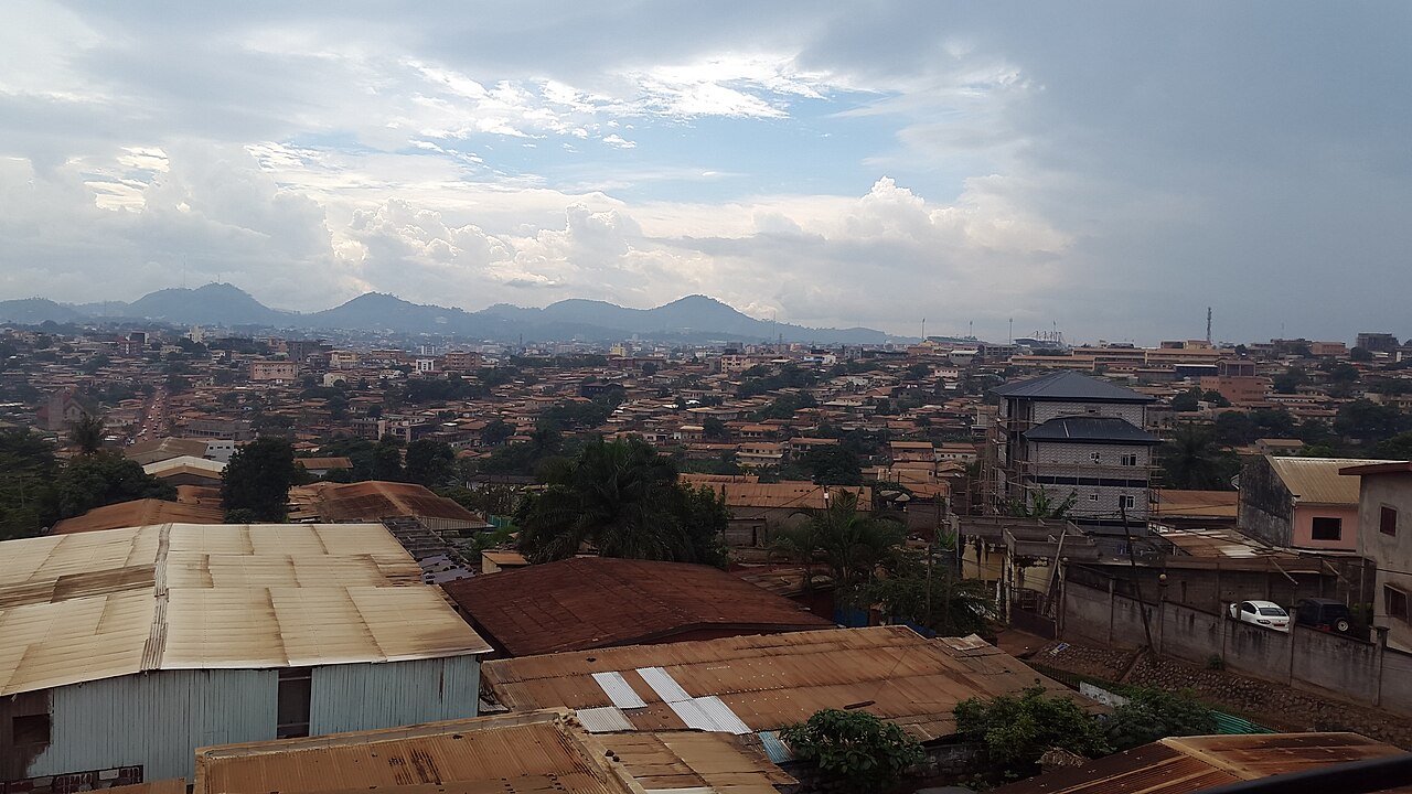 Panorama sur Yaounde depuis les hauteurs
