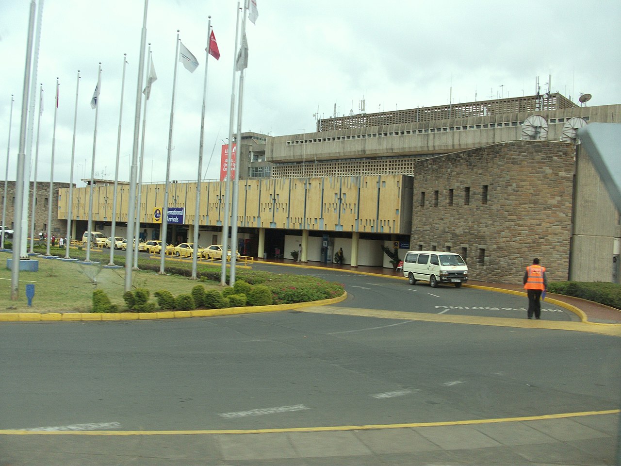 Terminal d arrivee de l aeroport Jomo Kenyatta a Nairobi