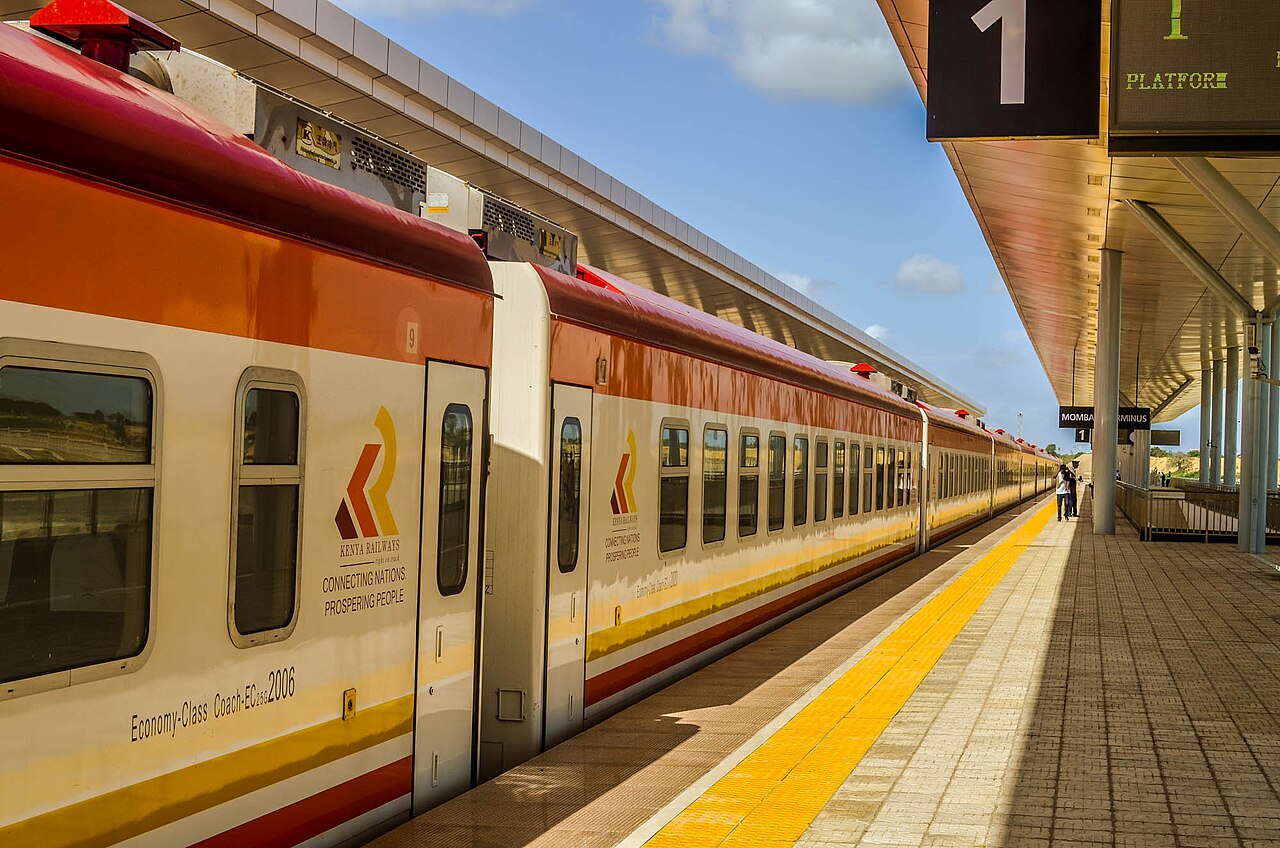 Train SGR Madaraka Express a Nairobi
