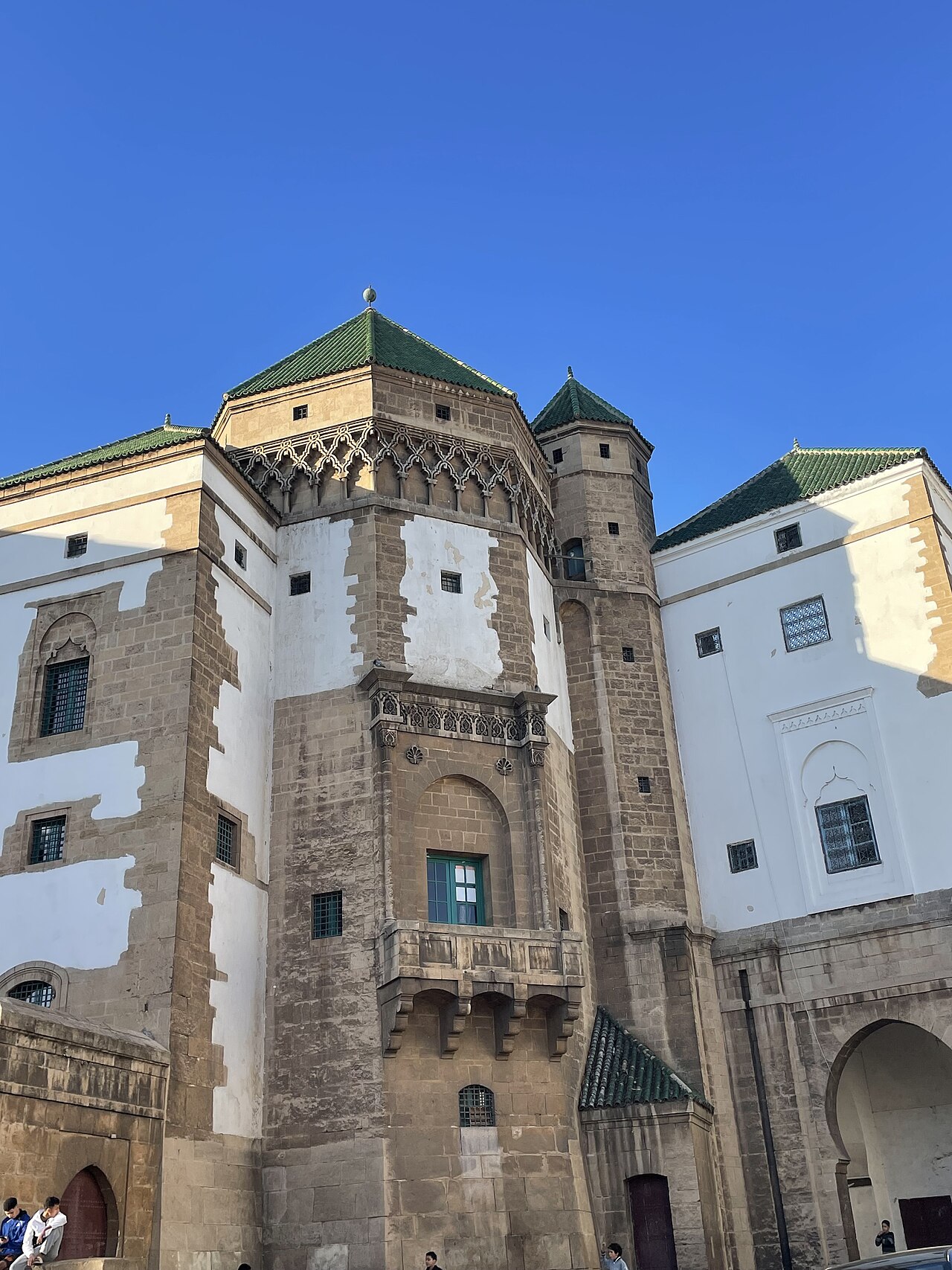 Les arcades du quartier des Habous a Casablanca