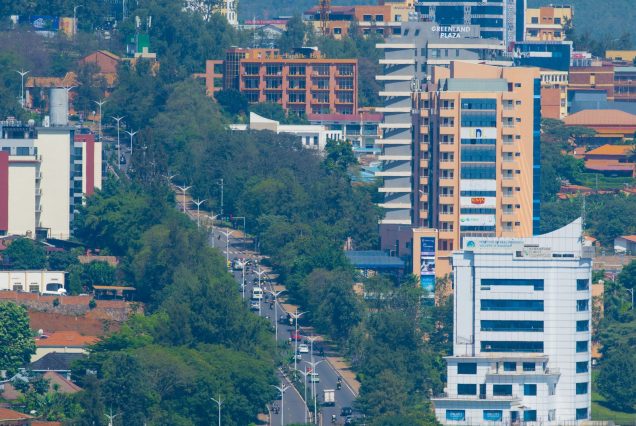 Vue aérienne de la skyline moderne de Kigali