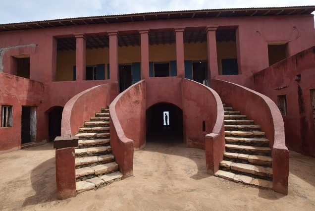 La Maison des Esclaves de Gorée et son escalier double