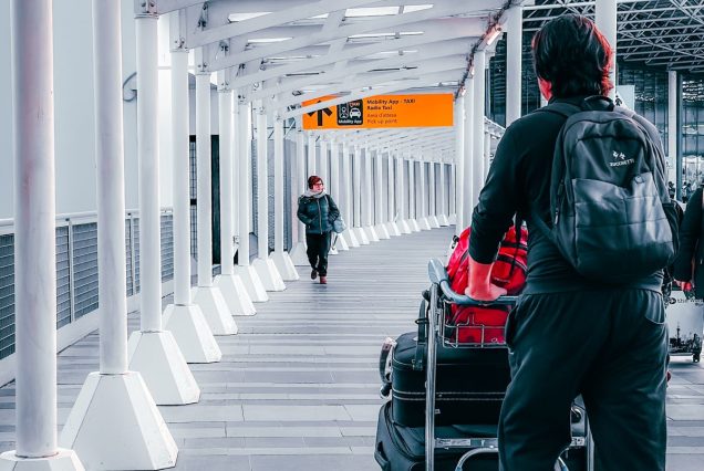 Depart vers la porte d embarquement