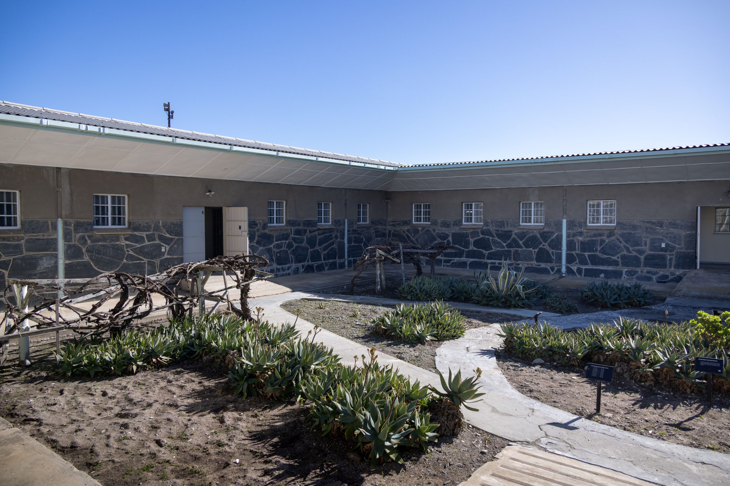 Cour du bloc cellulaire de la prison de Robben Island